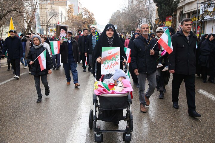 راهپیمایی 22 بهمن در بجنورد