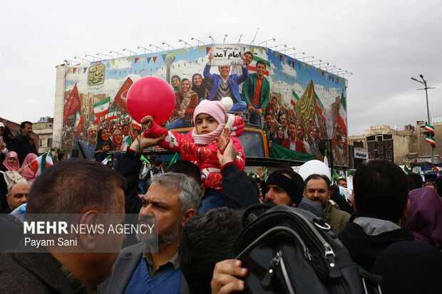 راهپیمایی ۲۲ بهمن در تهران