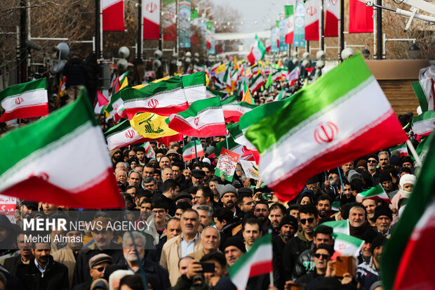 راهپیمایی ۲۲ بهمن در زنجان