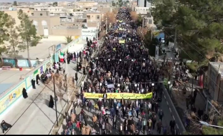 تصاویر هوایی از راهپیمایی ۲۲ بهمن بردسکن 