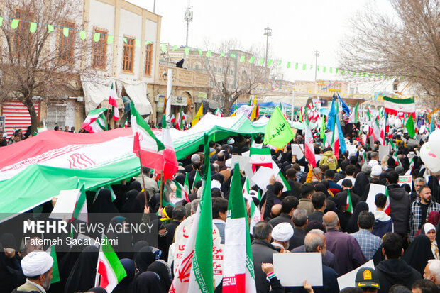 زیر پرچم الله نشان