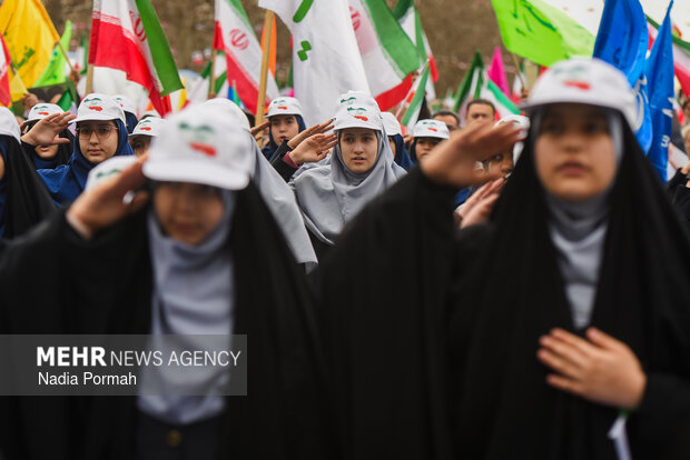 راهپیمایی ۲۲ بهمن در کرج