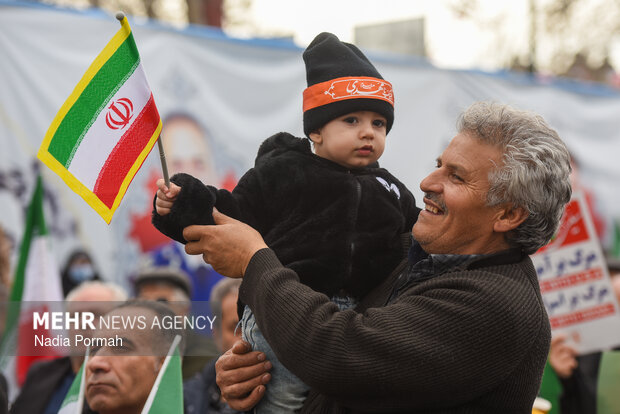 راهپیمایی ۲۲ بهمن در کرج