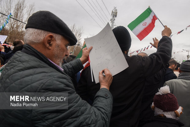 راهپیمایی ۲۲ بهمن در کرج