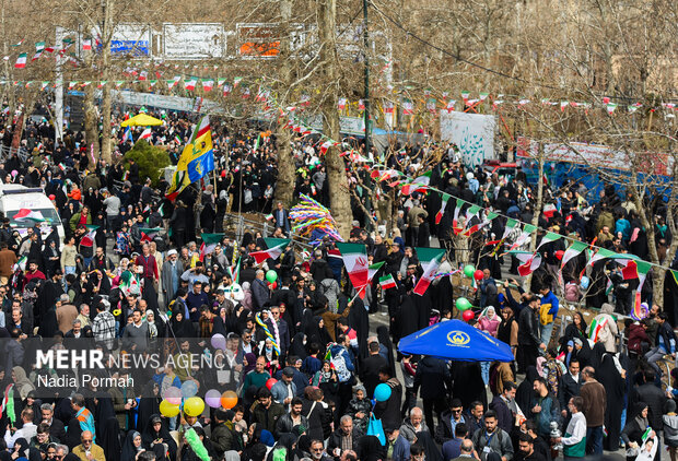 راهپیمایی ۲۲ بهمن در کرج