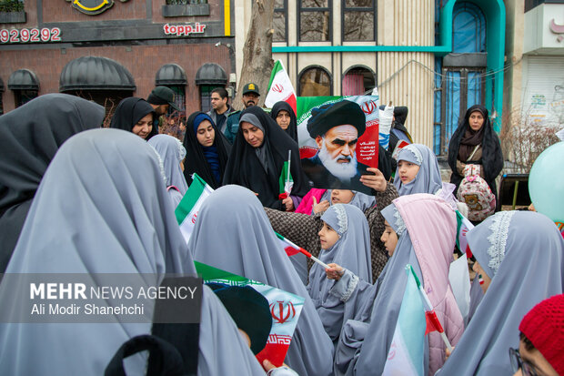 راهپیمایی ۲۲ بهمن در مشهد