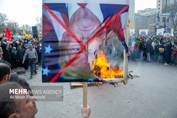 راهپیمایی ۲۲ بهمن در مشهد