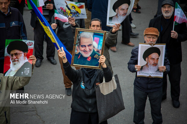 راهپیمایی ۲۲ بهمن در مشهد