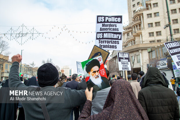 راهپیمایی ۲۲ بهمن در مشهد