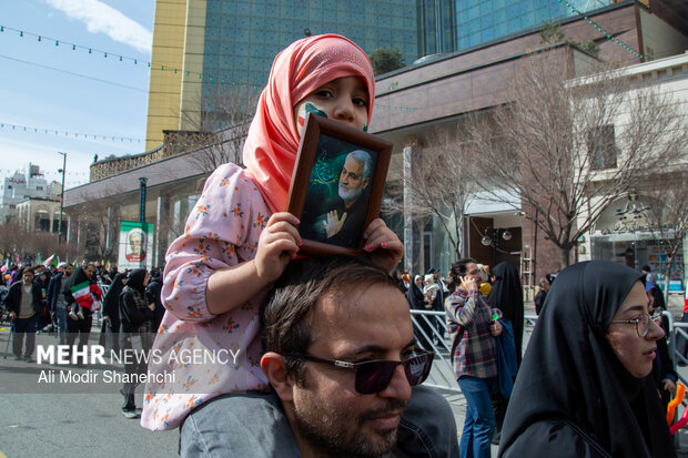 راهپیمایی ۲۲ بهمن در مشهد
