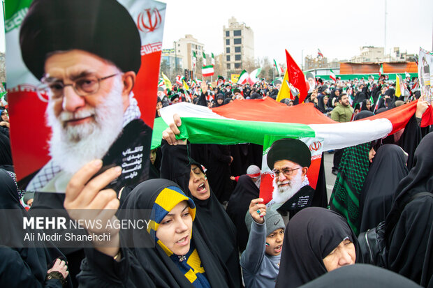 راهپیمایی ۲۲ بهمن در مشهد