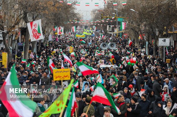 راهپیمایی ۲۲ بهمن در اردبیل