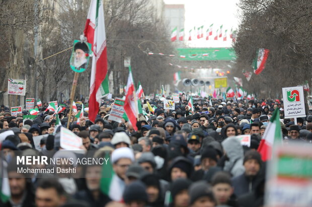 راهپیمایی ۲۲ بهمن در اردبیل