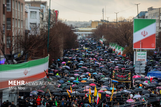 راهپیمایی ۲۲ بهمن در تبریز