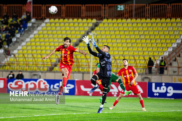 لیگ برتر فوتبال- شمس‌آذر و فولاد